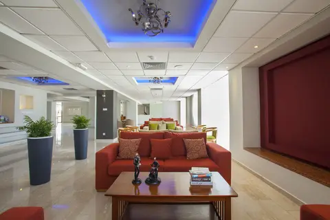 Mayfair Gardens in Paphos — foto 12
