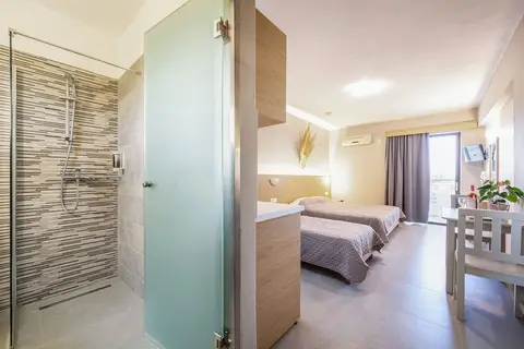 Oasis Tigaki in Τιγκάκι — foto 9