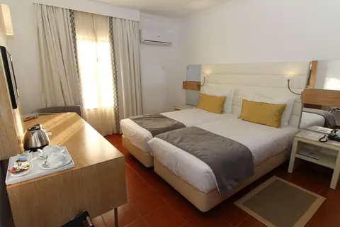 Best Western Hotel Dom Bernardo in Mexilhoeira Grande — foto 15