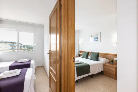 Rentalmar Pineda Suites in Vila-seca, foto 20