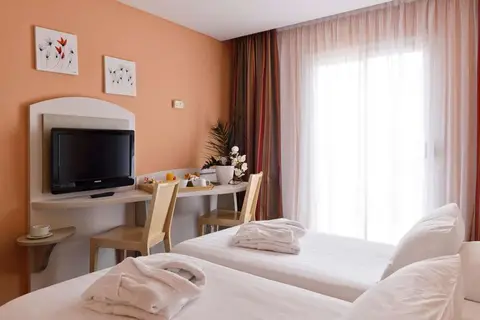 Best Western Hotel Astoria Juan Les Pins in Antibes — foto 3