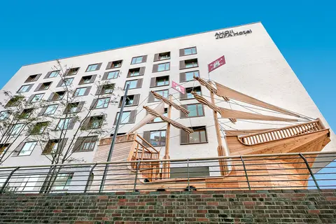 JUFA Hotel Hamburg HafenCity in Hamburg — foto 10