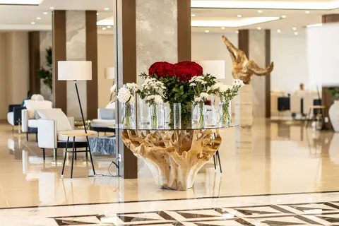 Fafa Aqua Palace Hotel in Golem — foto 12