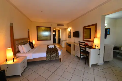 Diani Reef Beach Resort & Spa in Diani Beach — foto 12