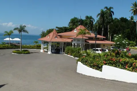 Cayo Levantado Resort in Samana