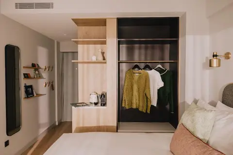 Wilde Aparthotels Lisbon Liberdade in Almada — foto 12