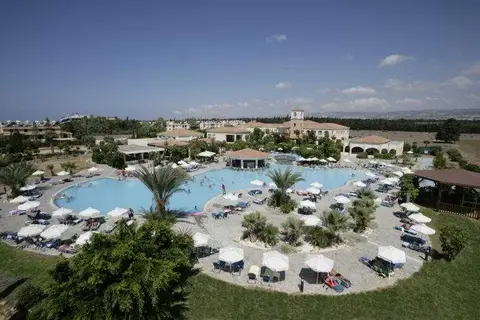 Avanti Holiday Village in Paphos — foto 23
