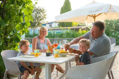 Vacanze Glamping Boutique in San Felice del Benaco — foto 19