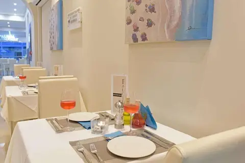 Palotel Luxury Hotel in Γουβιά — foto 27