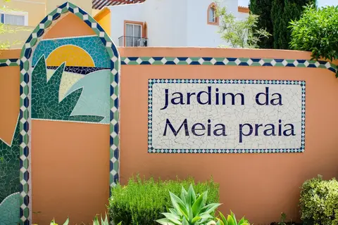 Jardim Da Meia Praia in Lagos — foto 17