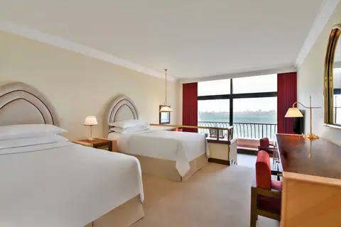 Sheraton Grand Doha Resort & Convention Hotel in Doha — foto 24