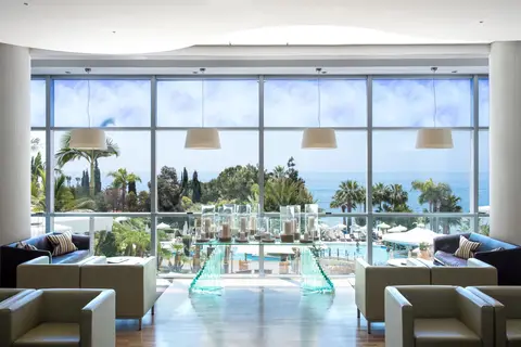 Mediterranean Beach Hotel in Agios Tychonos — foto 28
