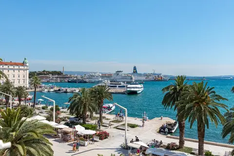 Palms Promenade Luxury Rooms in Split