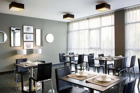 Hotel Medium Valencia in Valencia — foto 12