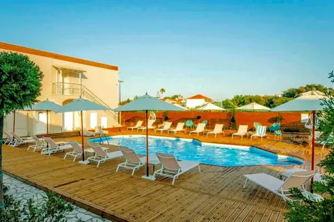 Nuevo Vista Boutique Hotel in Δημοτική Ενότητα Λευκιμμαίων — foto 3