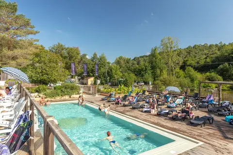Camping Le Val D Ussel in Proissans — foto 12