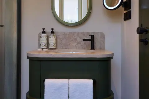 DUO Hotel Lisbon, Curio Collection by Hilton in Lissabon, foto 16