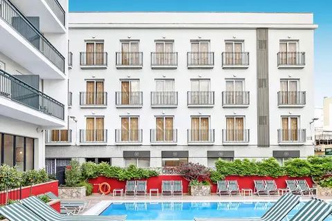 AQUA Hotel Bertran Park in Lloret de Mar