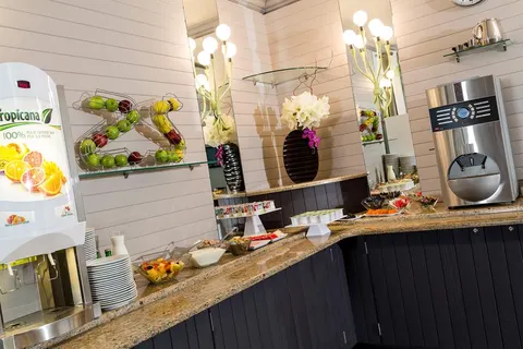 Paris Louis Blanc foto 4