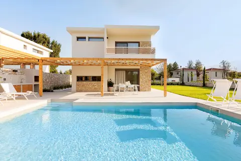 White Nest Villas in Leptokarya