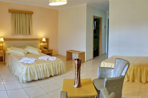 Theofilos Superior Hotel in Πέτρα — foto 2