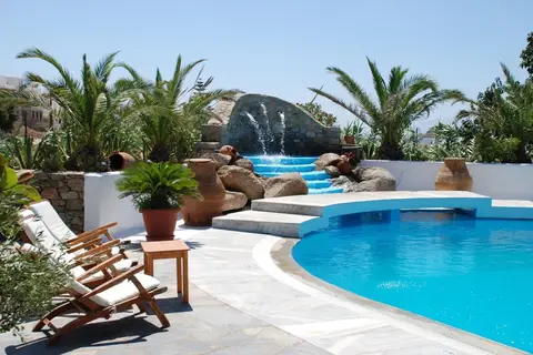 Kamari Hotel in Πλατύς Γιαλός — foto 11