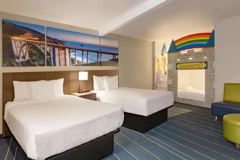 Days Inn & Suites by Wyndham Anaheim At Disneyland Park in Anaheim, foto 7