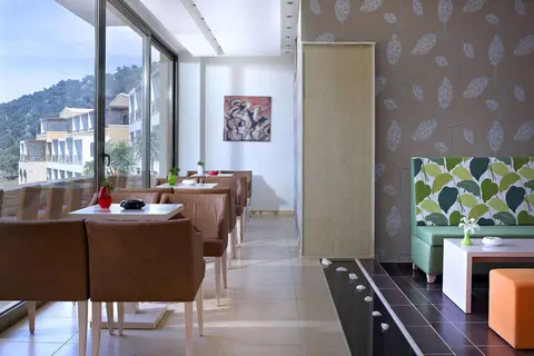 Filion Suites Resort & Spa in Βλυχάδα — foto 15