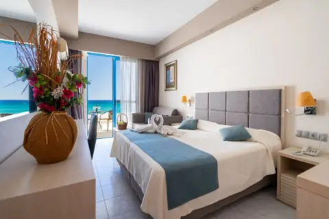 Kamari Plus Hotels in Λάρδος — foto 13