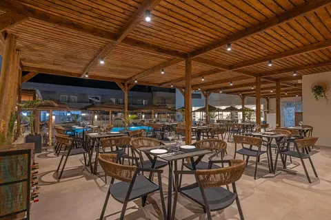Cabana White Boutique Hotel & Suites in Καρδάμαινα — foto 29