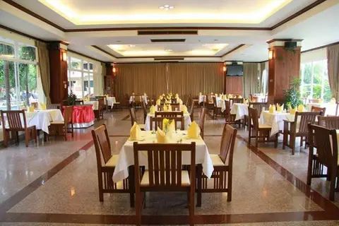 Baumanburi in Patong, foto 15