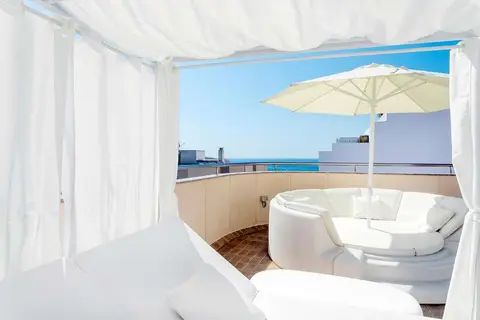 Duquesa Playa in Santa Eulària des Riu — foto 23