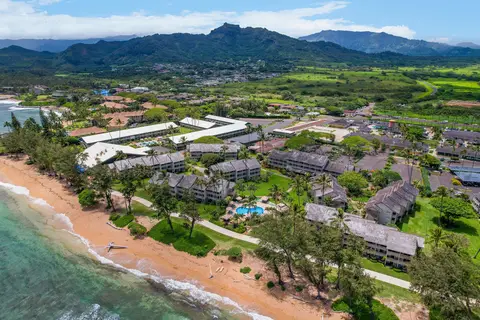 Aston Islander on the Beach in Kapaʻa — foto 5