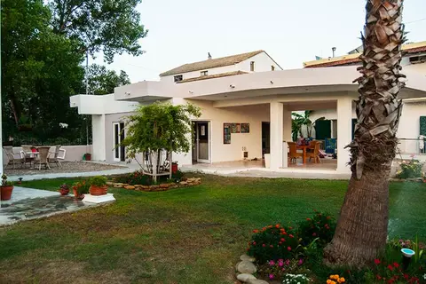 Cavos Beach House in Δημοτική Ενότητα Λευκιμμαίων — foto 8