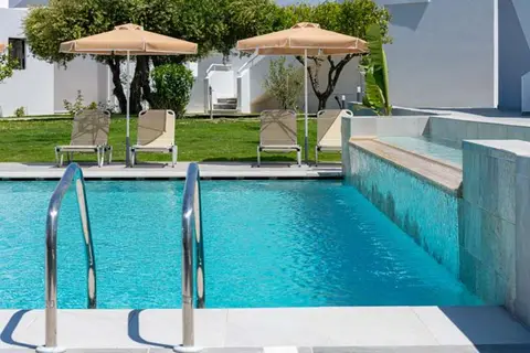 Niriides Beach Hotel in Ηρακλής — foto 16