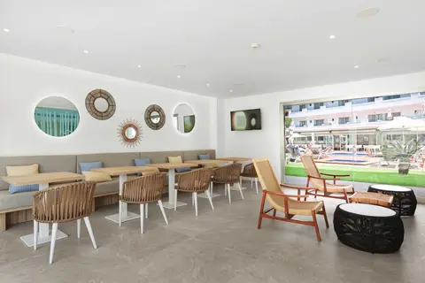 Metropolitan Playa JUKA Aparthotel in Palma — foto 3