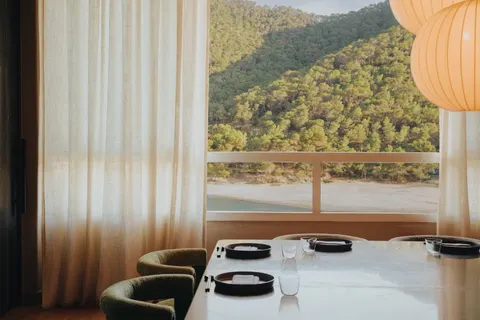 Mondrian Ibiza in Santa Eulària des Riu — foto 17