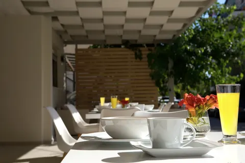 Grand TheoNi Hotel Suites & Spa in Municipal Unit of Apollonioi — foto 6