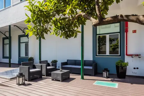 Vila Garden Guesthouse in Almada — foto 14