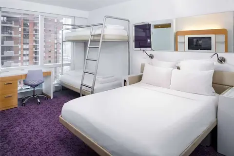 Yotel New York Times Square in New York — foto 3