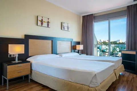 Hotel Pierre & Vacances Residenz Benalmádena Principe in Benalmadena — foto 11