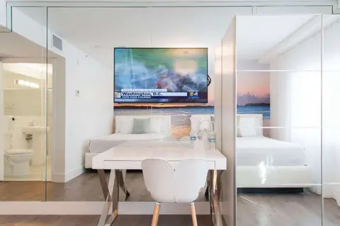 The President Hotel in Miami Beach — foto 10