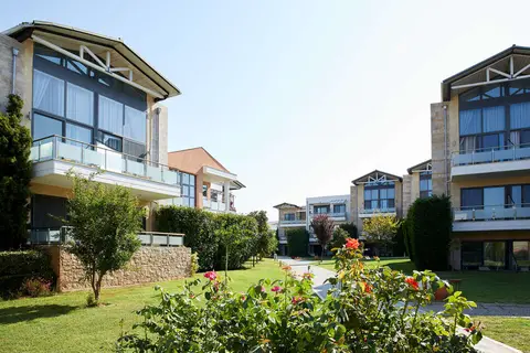 Istion Club & Spa in Πόρτες — foto 14