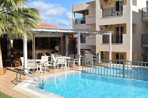Sunshine Studios & Apartments in Irinis Stalís — foto 3