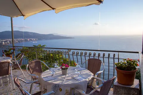 Bungalows Baia Serena in Vico Equense