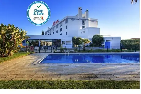 ibis Faro Algarve in Mexilhoeira Grande