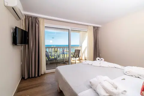 Belussi Beach Hotel & Suites in Kypseli, foto 23