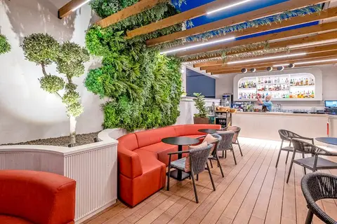 Soho Boutique Equitativa in Málaga — foto 15