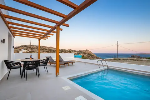 Ivy in Karpathos Municipal Unit, foto 12