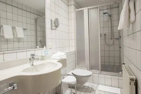 Landhotel Sauerländer Hof foto 8